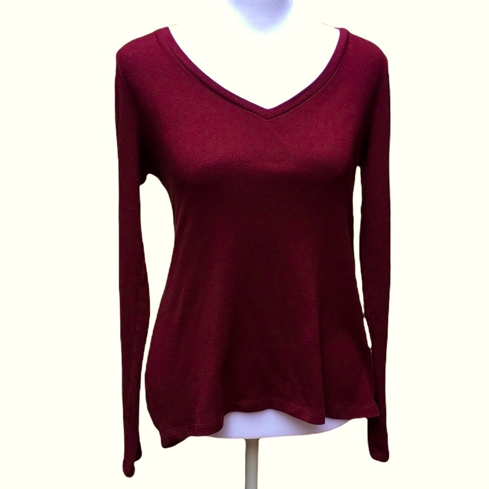 4/$20! American Eagle Soft and Sexy Long Sleeved Top